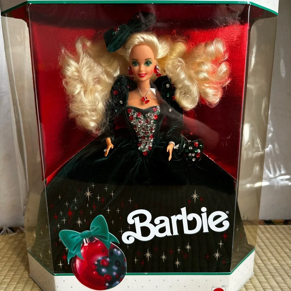 Holiday Barbie Doll in green velvety gown,unopened, box good condition - Picture 1 of 3